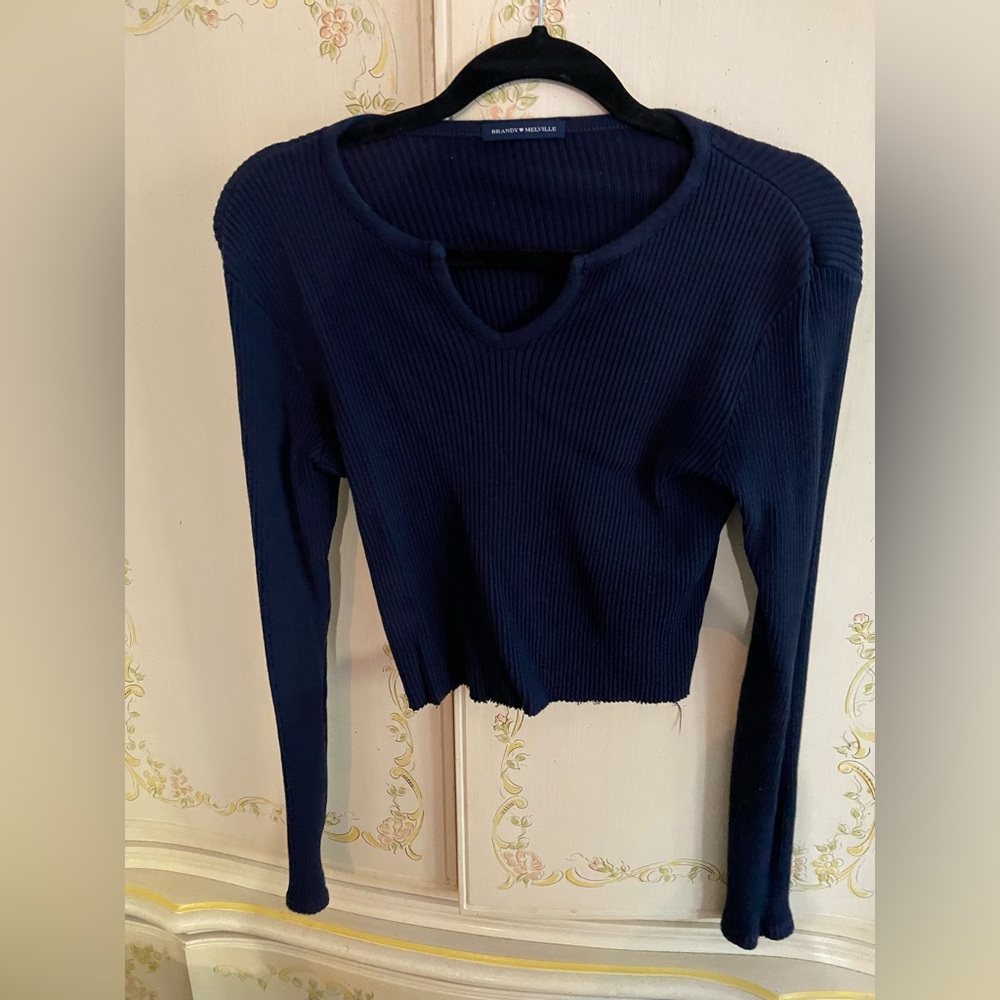 Brandy Melville long sleeve navy cropped shirt.